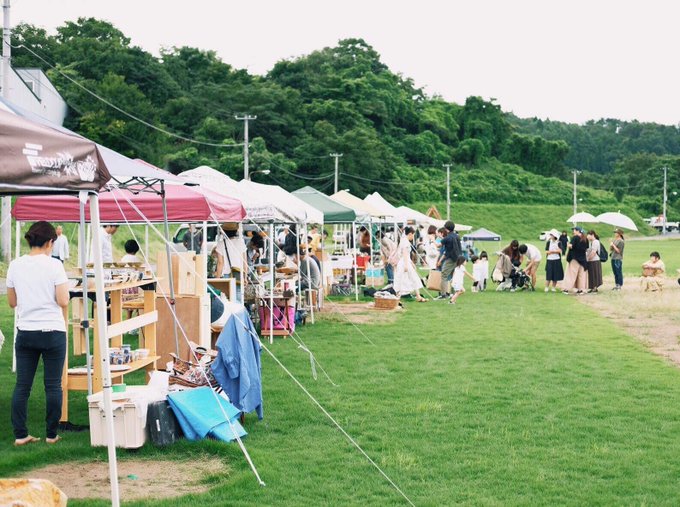 山の上の陶器市